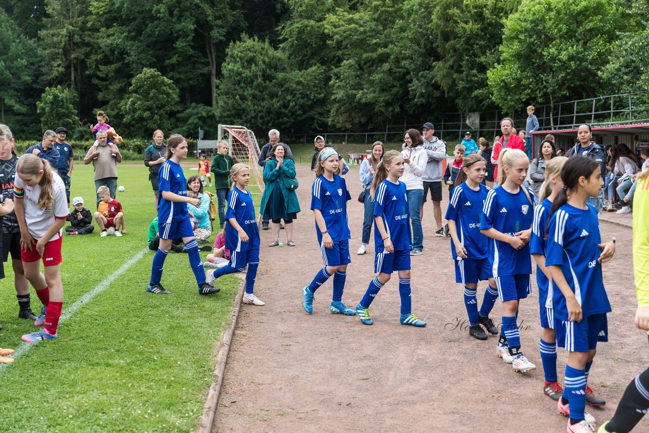 Bild 157 - Loewinnen Cup